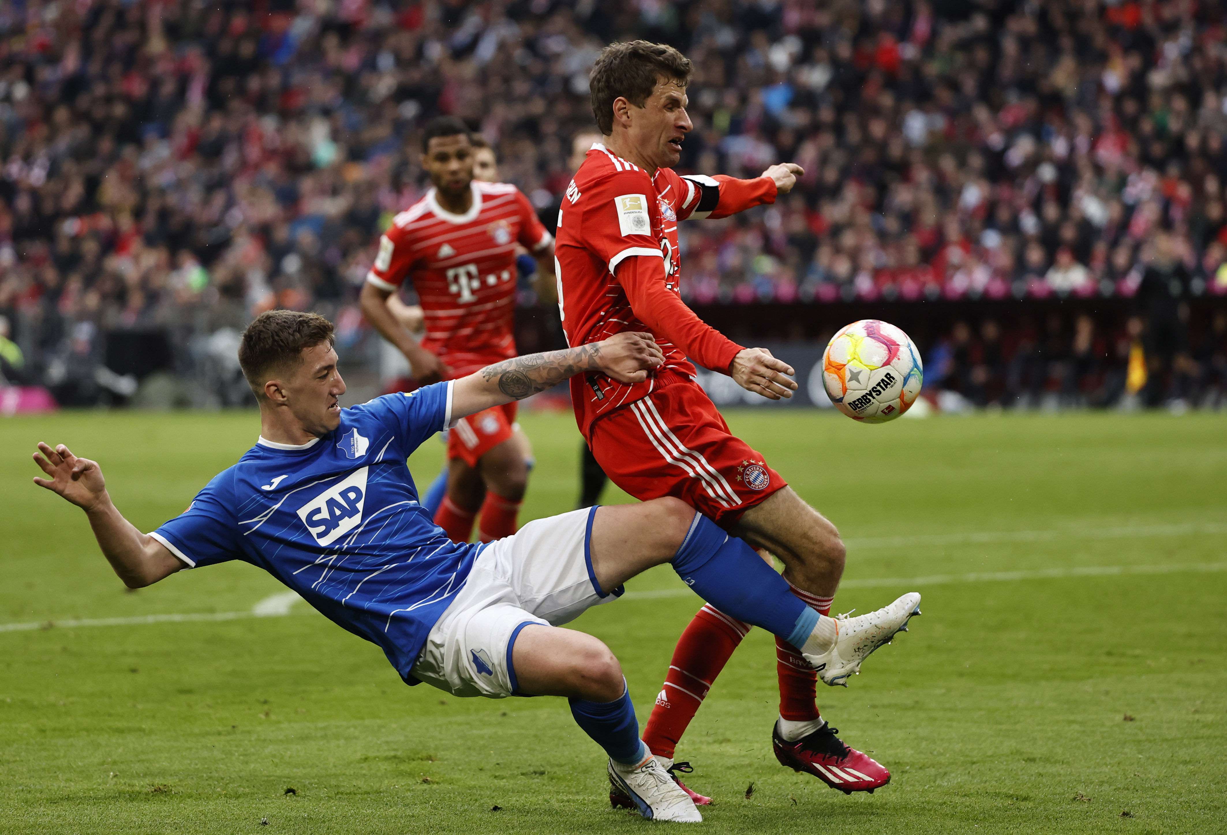 全磁悬浮植入式心室辅助装置